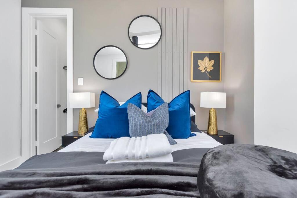 The Suite Spot! Downtown Skyline Views! Sleeps 12 Хюстън Екстериор снимка